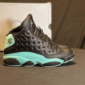 Jordan 13 Retro Black Island Green